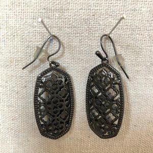 Kendra Scott Jewelry - Kendra Scott Elle Gunmetal Gray Earrings Kendra Scott Jewelry - Kendra Scott Elle Gunmetal Gray Earrings